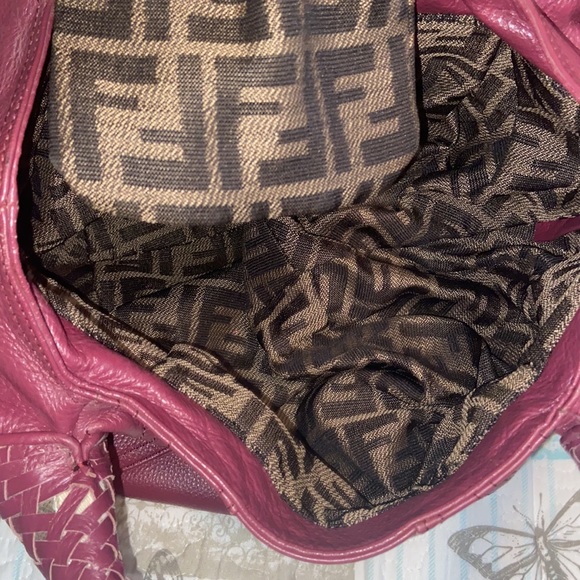 FENDI SHOULDER BAG - Picture 6 of 6